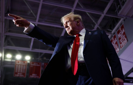 Report: Trump Poised to Throw Huge 'Curveball' Just Before Debate