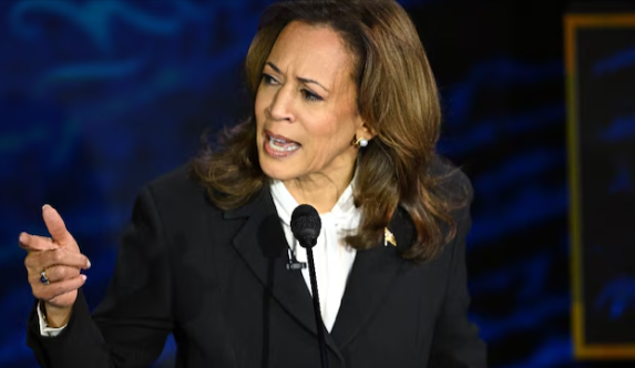 Watch: Kamala Harris Left Stumped, Pauses While Trying to Find Answer to Question During Awkward Moment