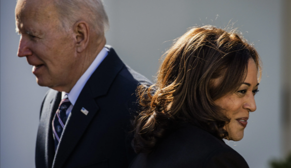 Biden-Harris Admin Turning Migrants into Voting US Citizens at 'Fastest Speed in Years' as Election Draws Closer