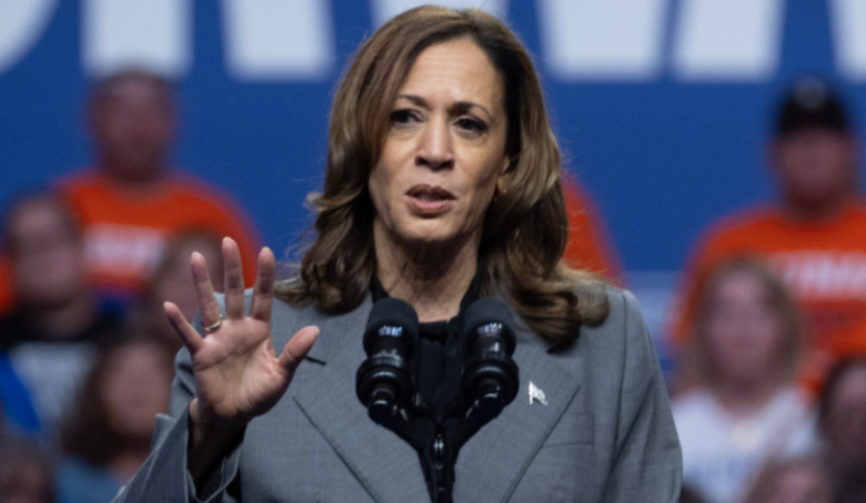 ‘We Need a Medic’: Kamala Says During Crisis At Rally In Dramatic Video