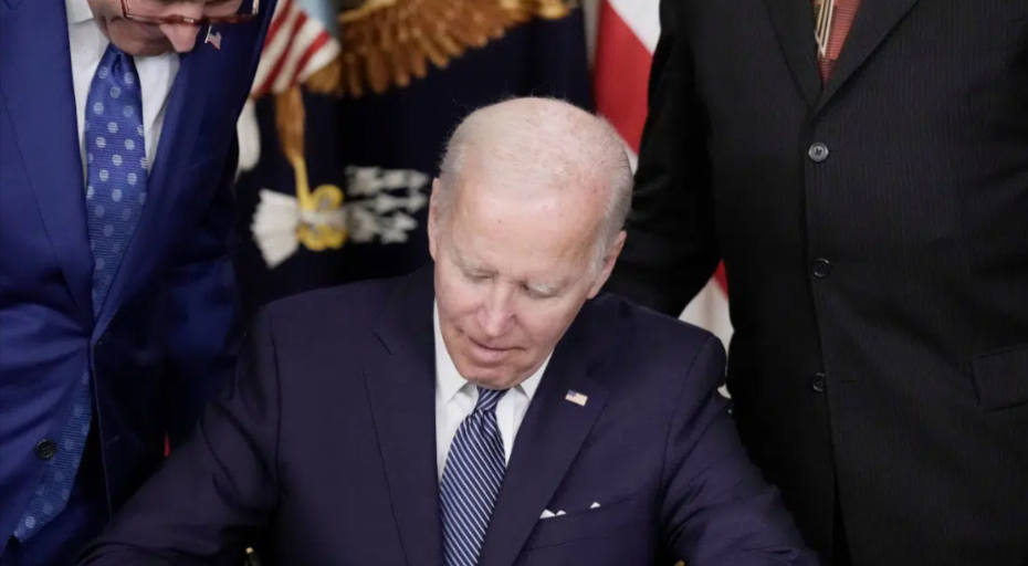 ‘Disgusting!’: Biden Slammed By Both Sides For Last-Minute Decision