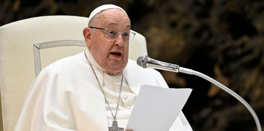 Pope Francis Certain He 'Won't Make It This Time' Amid 'Complex' Hospitalization: Report